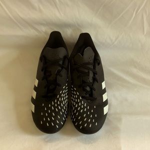 Used good condition men's size 9 soccer cleats